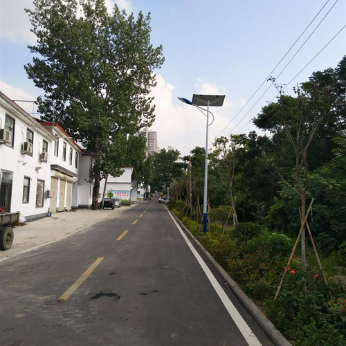 太陽能路燈