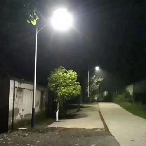 太陽能路燈